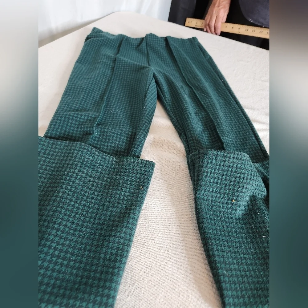 Cat & Jack Girl's Green & Black Pants